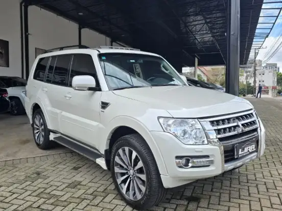 MITSUBISHI-PAJERO-3.2 HPE 4X4 7 LUGARES 16V TURBO INTERCOOLER DIESEL 4P AUTOMÁTICO MITSUBISHI-PAJERO-2018