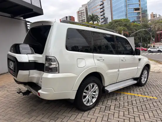 MITSUBISHI-PAJERO FULL-2015