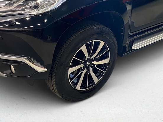 MITSUBISHI-PAJERO SPORT-2.4 16V MIVEC TURBO DIESEL HPE AWD AUTOMÁTICO MITSUBISHI-PAJERO SPORT-2019