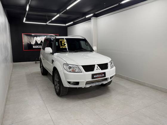 MITSUBISHI PAJERO TR4 2.0 4X2 16V 140CV FLEX 4P AUTOMÁTICO