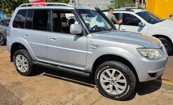 MITSUBISHI-PAJERO TR4-2010