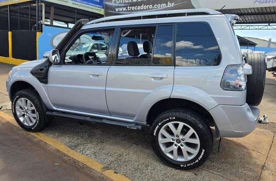 MITSUBISHI-PAJERO TR4-2010