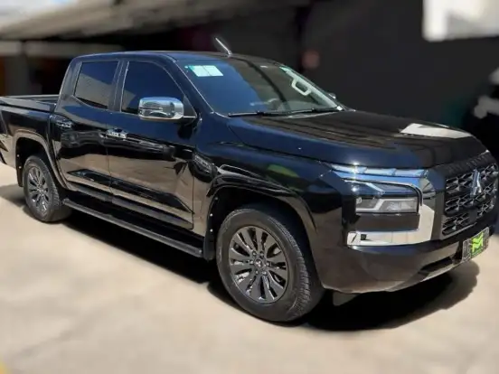 MITSUBISHI-TRITON-2.4 BITURBO DIESEL CD HPE 4X4 AUTOMÁTICO MITSUBISHI-TRITON-2025