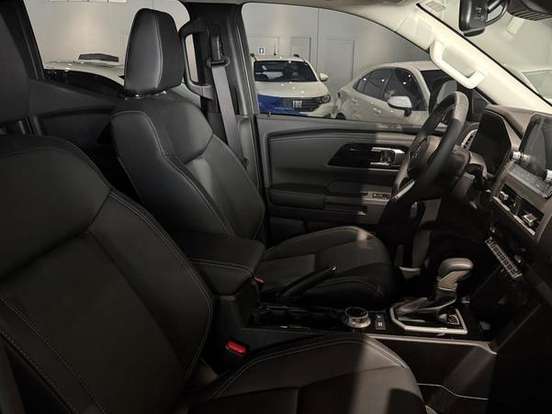 MITSUBISHI-TRITON-2.4 BITURBO DIESEL CD HPE-S 4X4 AUTOMÁTICO MITSUBISHI-TRITON-2025