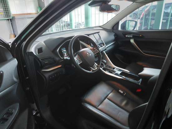 MITSUBISHI-ECLIPSE CROSS-2024