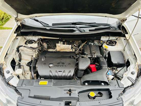 MITSUBISHI-OUTLANDER-2.0 16V GASOLINA 4P AUTOMÁTICO MITSUBISHI-OUTLANDER-2013