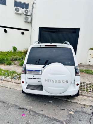MITSUBISHI-PAJERO TR4-2013