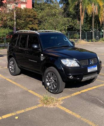 MITSUBISHI PAJERO TR4 2.0 4X2 16V 140CV FLEX 4P MANUAL