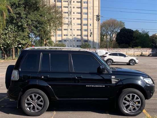 MITSUBISHI-PAJERO TR4-2.0 4X2 16V 140CV FLEX 4P MANUAL MITSUBISHI-PAJERO TR4-2012