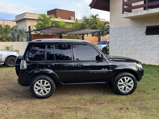 MITSUBISHI-PAJERO TR4-2.0 4X4 16V 140CV FLEX 4P AUTOMÁTICO MITSUBISHI-PAJERO TR4-2012