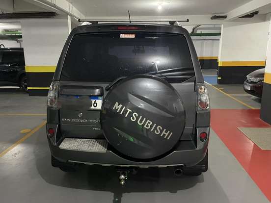 MITSUBISHI-PAJERO TR4-2012