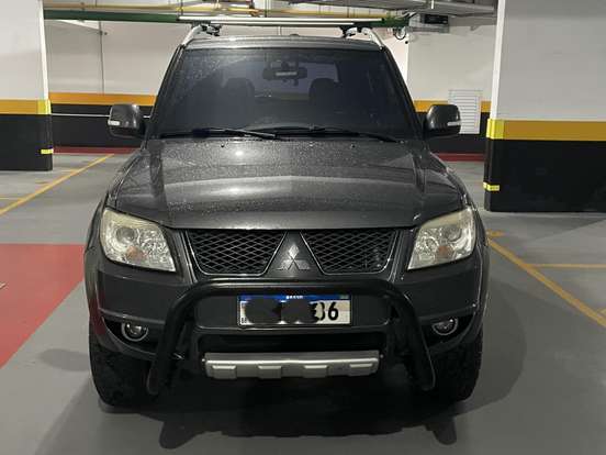 MITSUBISHI-PAJERO TR4-2012
