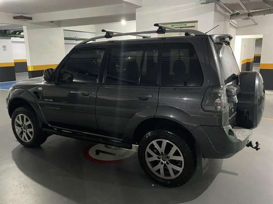 MITSUBISHI-PAJERO TR4-2012
