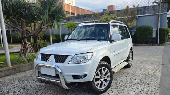 MITSUBISHI-PAJERO TR4-2014