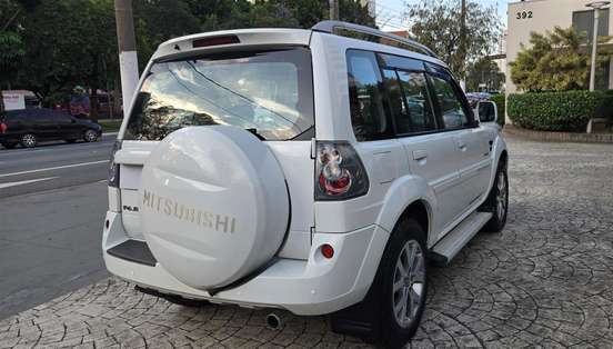 MITSUBISHI-PAJERO TR4-2014