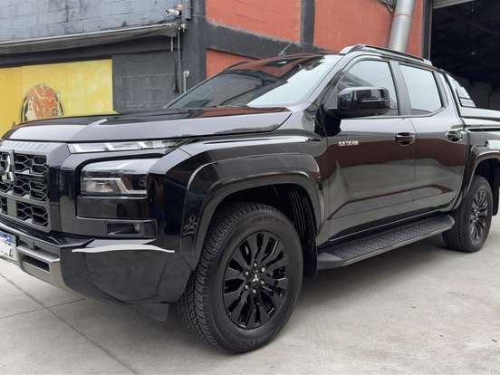 MITSUBISHI-TRITON-2.4 BITURBO DIESEL CD KATANA 4X4 AUTOMÁTICO MITSUBISHI-TRITON-2025