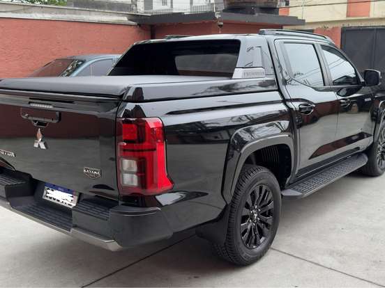 MITSUBISHI-TRITON-2.4 BITURBO DIESEL CD KATANA 4X4 AUTOMÁTICO MITSUBISHI-TRITON-2025