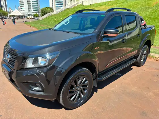 NISSAN-FRONTIER-2021