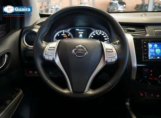 NISSAN-FRONTIER-2.3 16V TURBO DIESEL LE CD 4X4 AUTOMÁTICO NISSAN-FRONTIER-2017