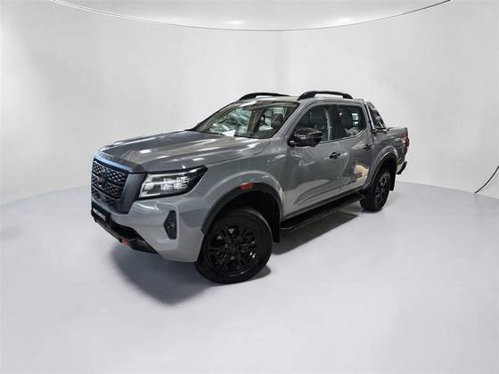 NISSAN FRONTIER 2.3 16V TURBO DIESEL PRO4X CD 4X4 AUTOMÁTICO