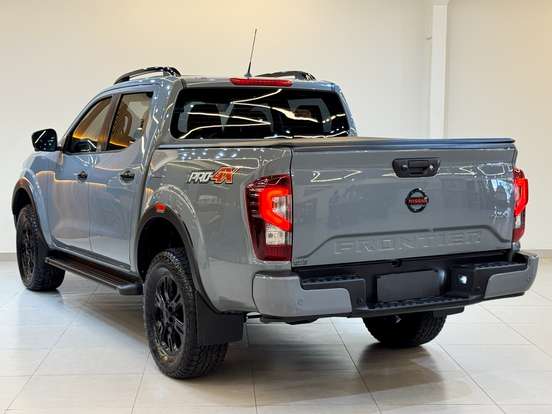 NISSAN-FRONTIER-2022