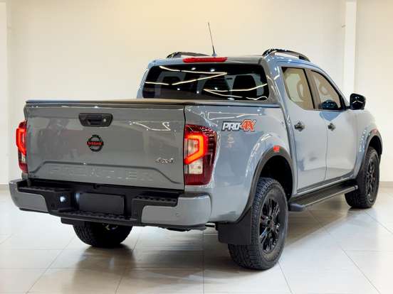 NISSAN-FRONTIER-2022