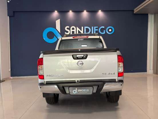 NISSAN-FRONTIER-2017