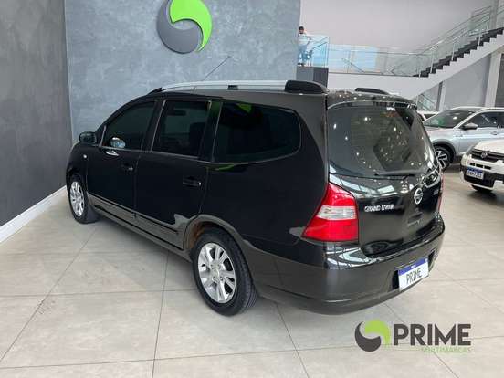 NISSAN-GRAND LIVINA-1.8 SL 16V FLEX 4P AUTOMÁTICO NISSAN-GRAND LIVINA-2012