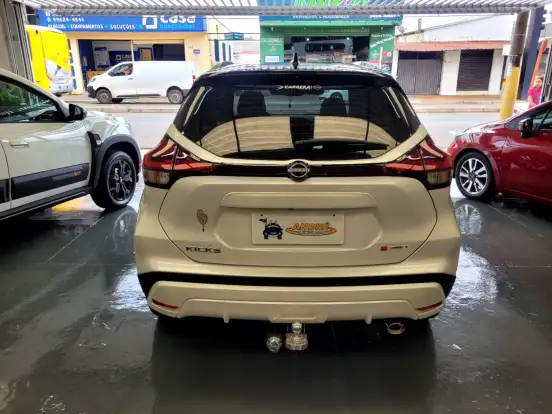 NISSAN-KICKS-2024