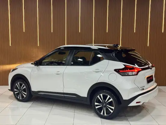 NISSAN-KICKS-2023