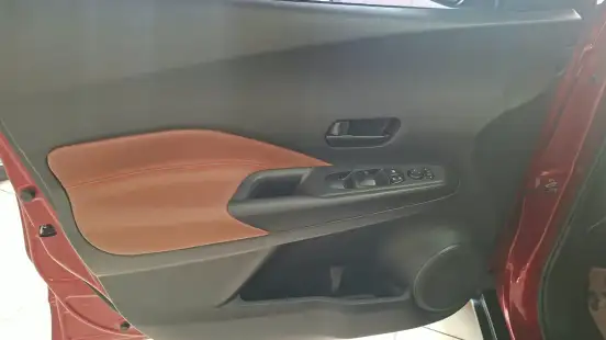 NISSAN-KICKS-2020