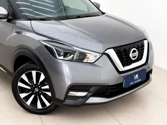 NISSAN-KICKS-2020