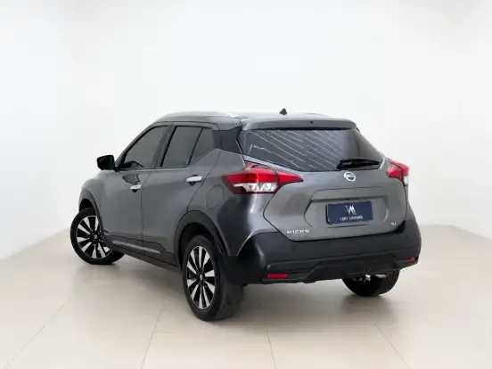 NISSAN-KICKS-2020