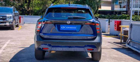 NISSAN-KICKS-2025