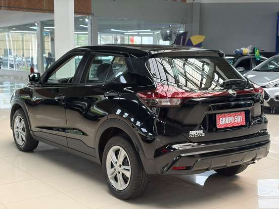 NISSAN-KICKS-2024