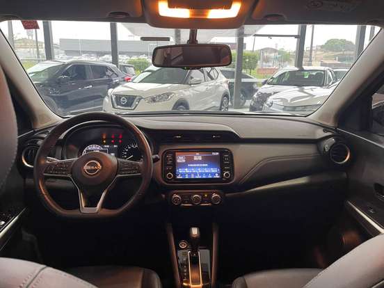 NISSAN-KICKS-2023