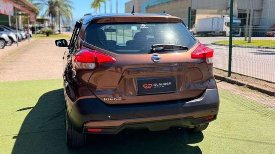 NISSAN-KICKS-2018