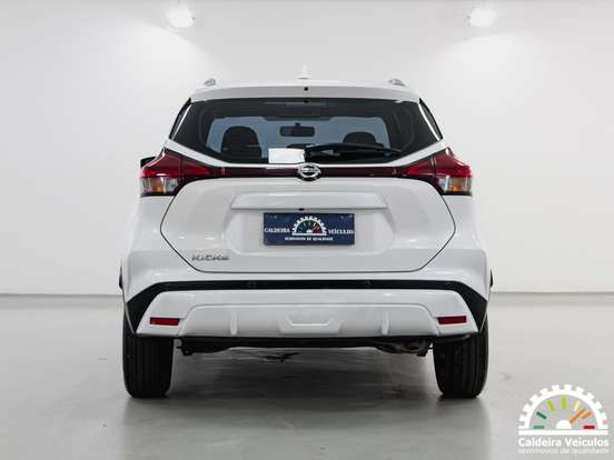 NISSAN-KICKS-2022
