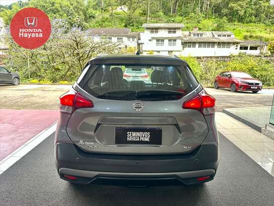 NISSAN-KICKS-2020
