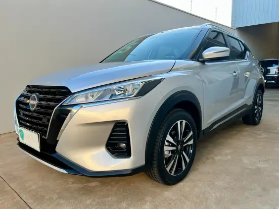 NISSAN-KICKS PLAY-2025