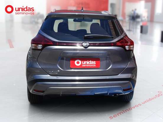 NISSAN-KICKS PLAY-2025