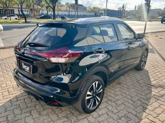 NISSAN-KICKS PLAY-2025