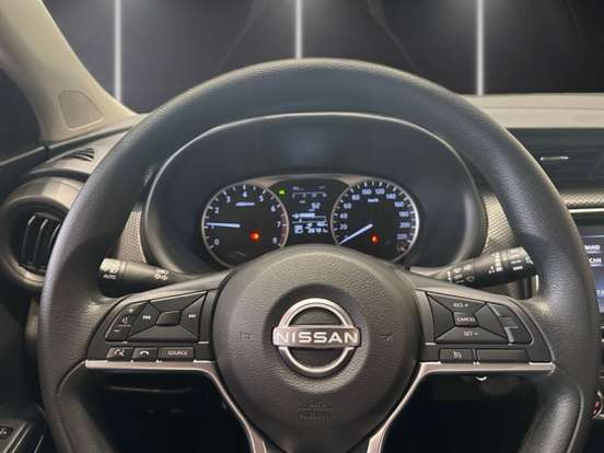 NISSAN-KICKS PLAY-2024