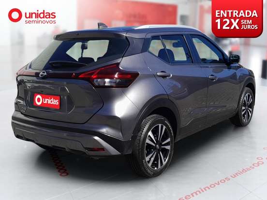 NISSAN-KICKS PLAY-2025