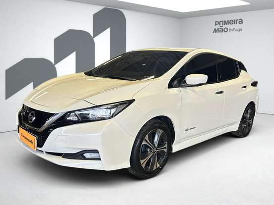 NISSAN-LEAF-2021