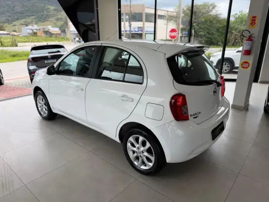 NISSAN-MARCH-1.6 SL 16V FLEXSTART 4P XTRONIC NISSAN-MARCH-2019