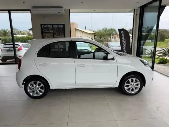 NISSAN-MARCH-2019