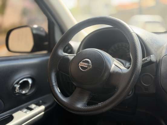 NISSAN-MARCH-2011