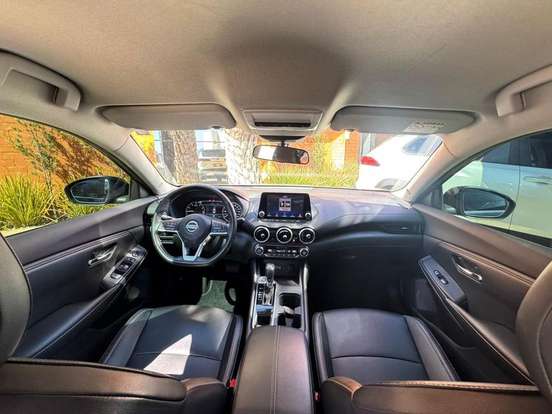 NISSAN-SENTRA-2023