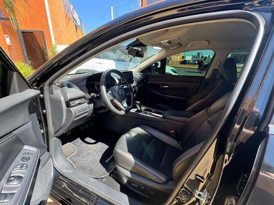 NISSAN-SENTRA-2023